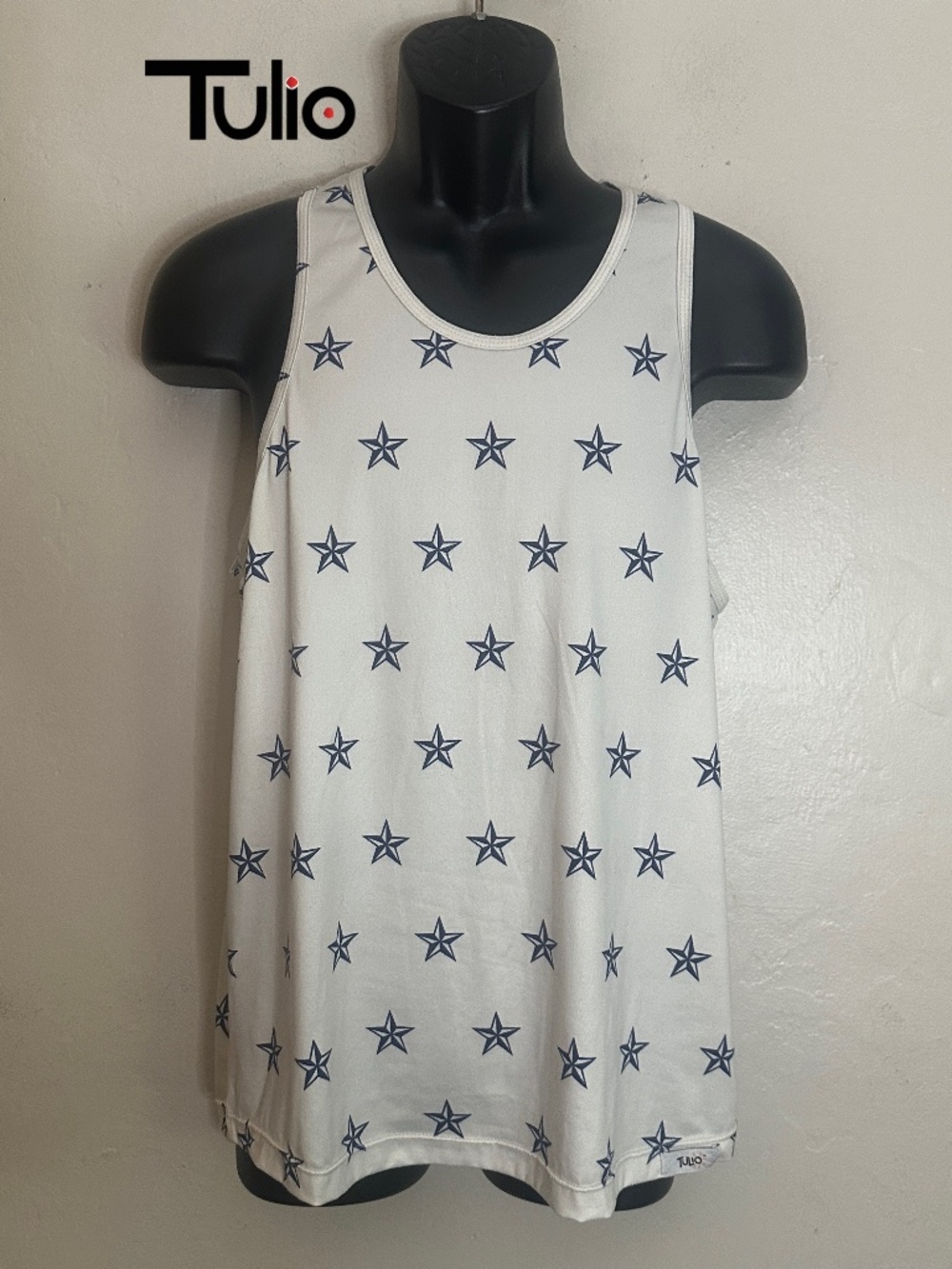 Tulio Tank Top Medium Gently worn 94% polyamide/6% elastane 21" armpit to armpit